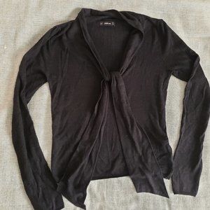 Soft charcoal sweater with tie at the neck